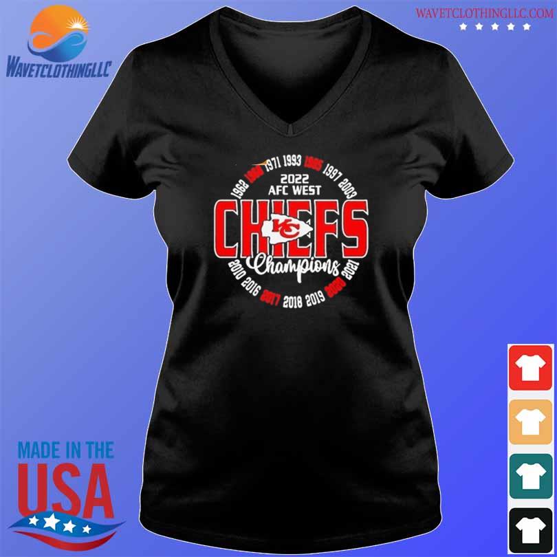 Kansas City Chiefs 2022 AFC West Championship Signature Unisex T-Shirt -  REVER LAVIE