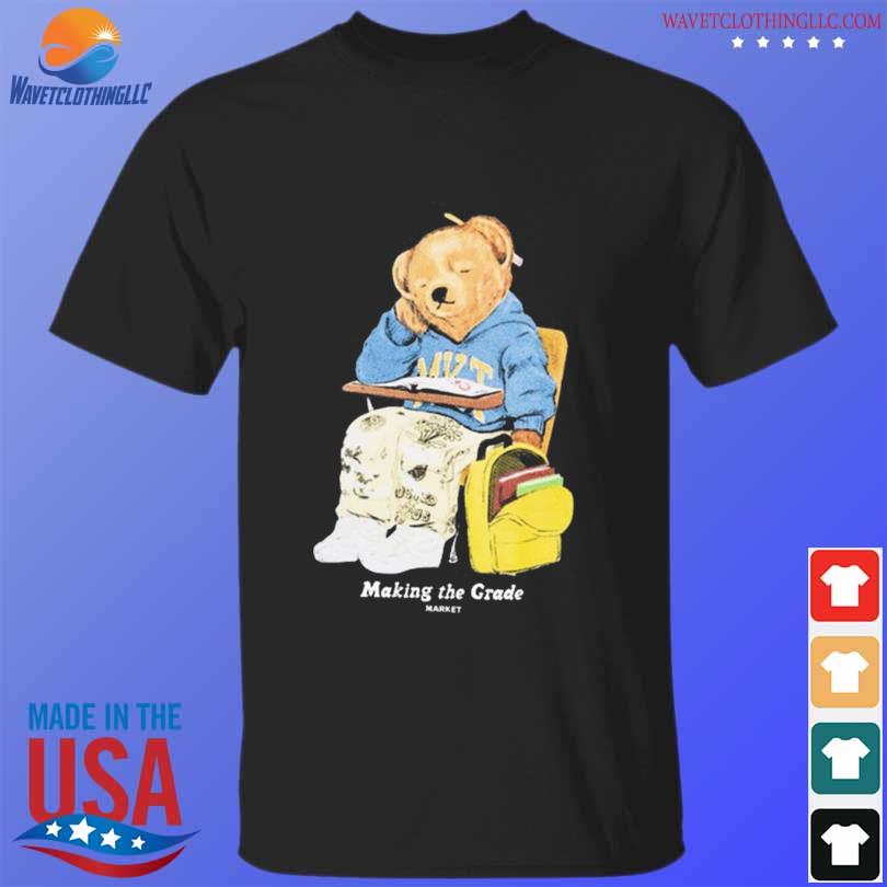 Pooh Bear Full Of Sunflowers Unisex Hoodie Sweatshirt T-Shirt